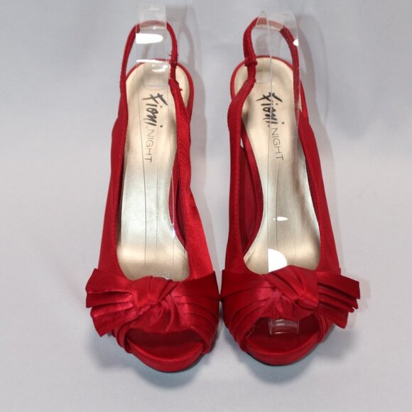 NWOT Fioni Night Red Satin Peep Toe Platform Sling Back Heels - Picture 1 of 13